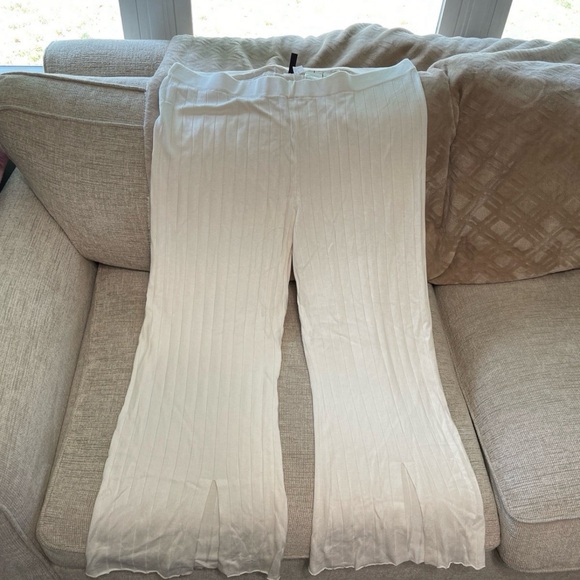 Pants - Picture 3 of 5